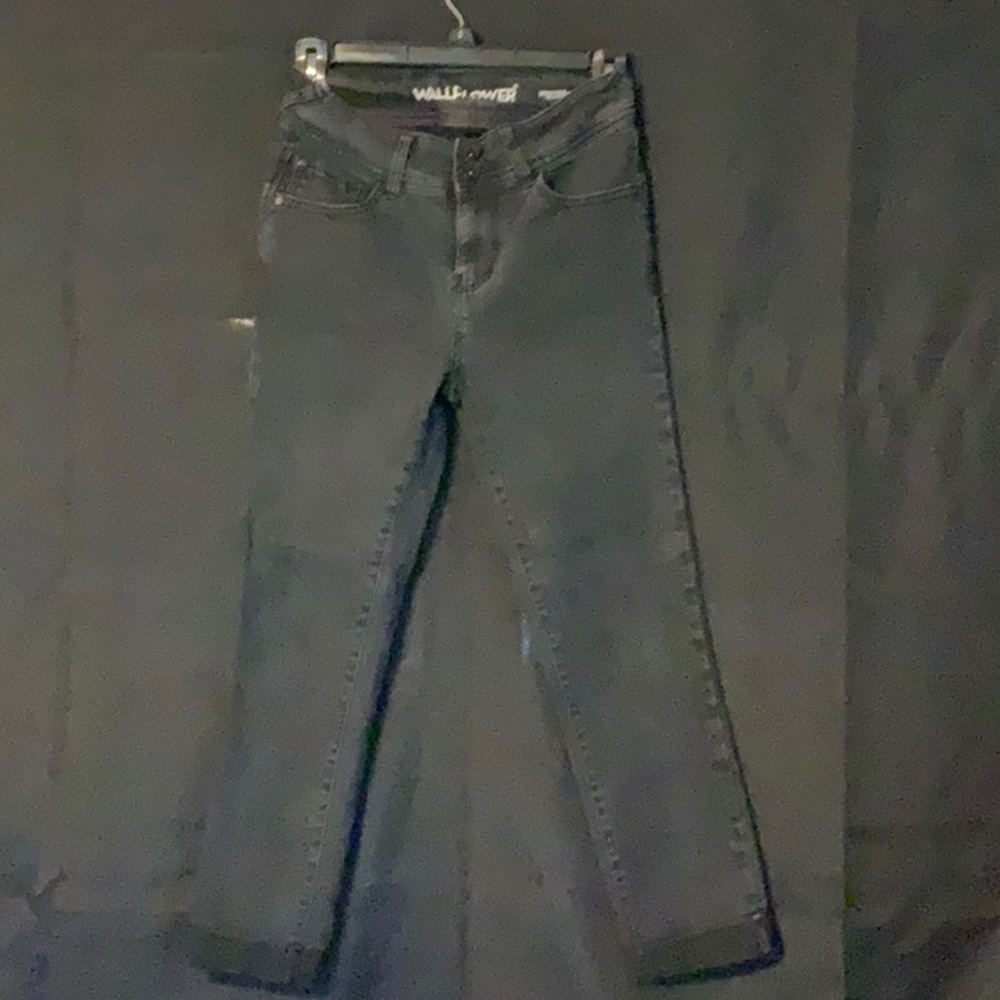 Wallflower capris